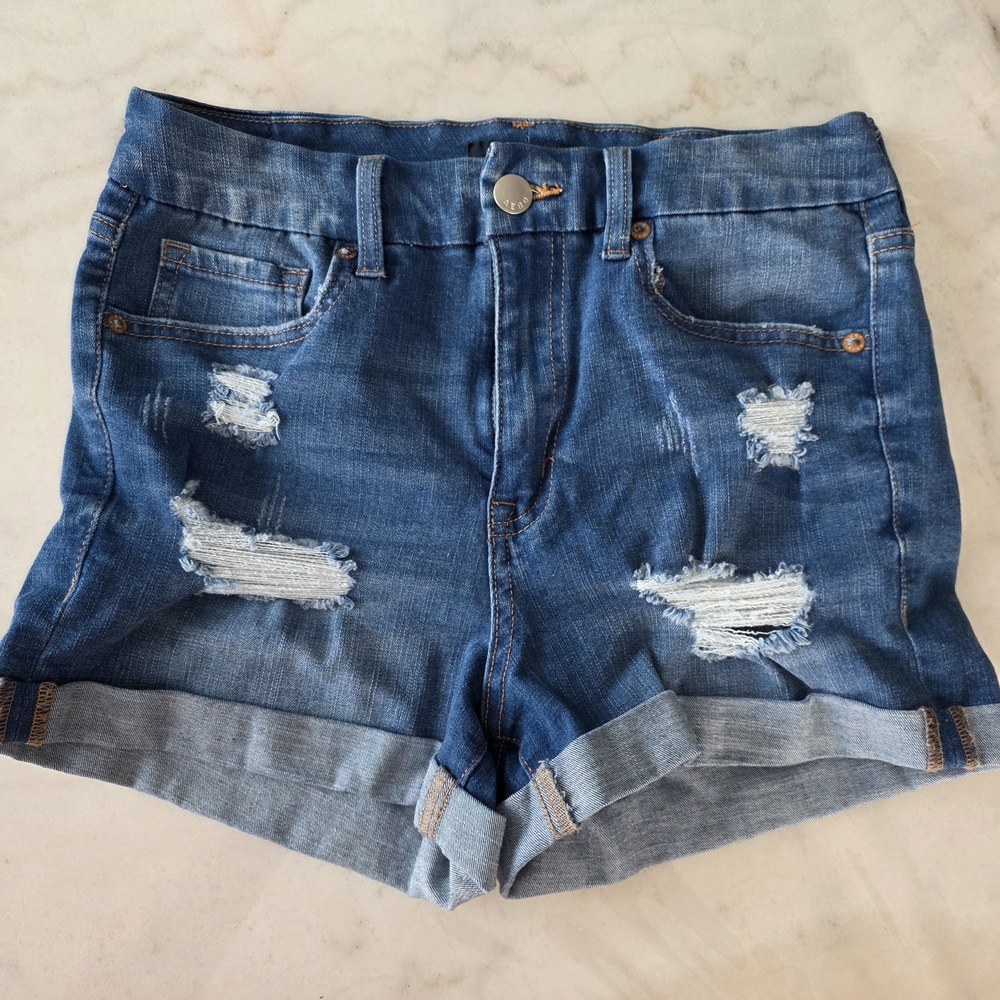 New without tags Aeropostale (AERO) women’s denim shorts, size 10